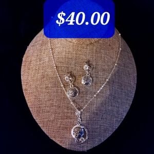 Style Dots Necklace & Earrings